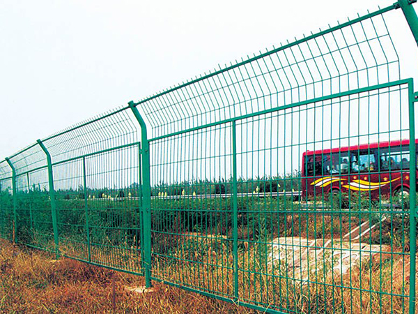 高速公路護(hù)欄網(wǎng)圖片1 高速公路護(hù)欄網(wǎng)圖片1