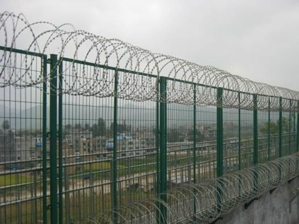 監獄圍網圖片3