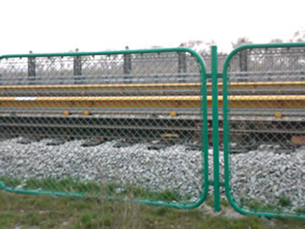 廣東高速鐵路防護欄圖片3