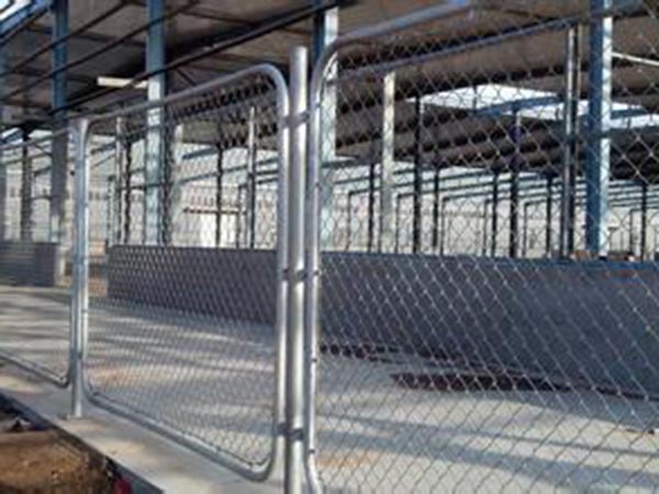 麗江鐵絲網(wǎng)護(hù)欄圖片3 麗江鐵絲網(wǎng)護(hù)欄圖片3