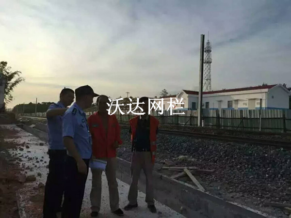 遼寧贛鐵路客專刺絲滾籠項目工程圖片2 遼寧贛鐵路客專刺絲滾籠項目工程圖片2