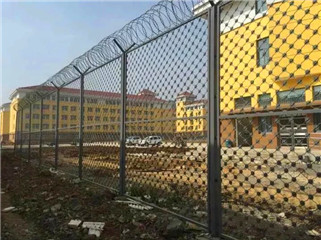 貴州延吉世紀花園小區防攀爬圍墻護欄網圖片2 貴州延吉世紀花園小區防攀爬圍墻護欄網圖片2