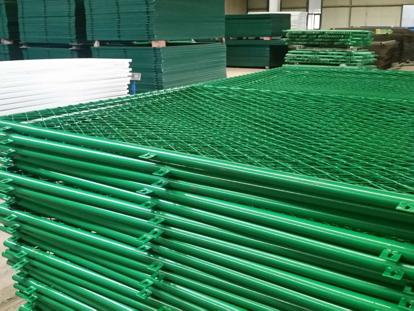 浸塑隔離網(wǎng)圖片3 浸塑隔離網(wǎng)圖片3