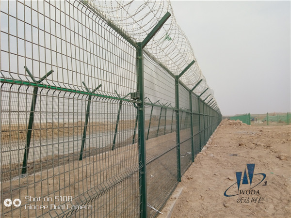 保山北京大興機場飛行區(qū)圍界鐵絲網圖片3 保山北京大興機場飛行區(qū)圍界鐵絲網圖片3