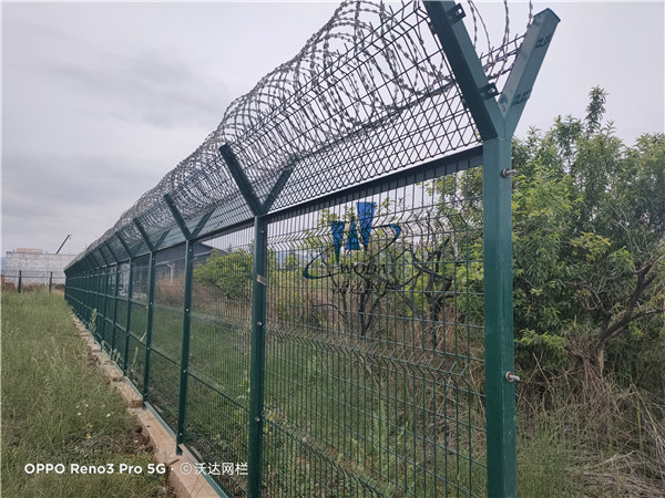 余姚云南機場鋼筋網圍界護欄網圖片5 余姚云南機場鋼筋網圍界護欄網圖片5