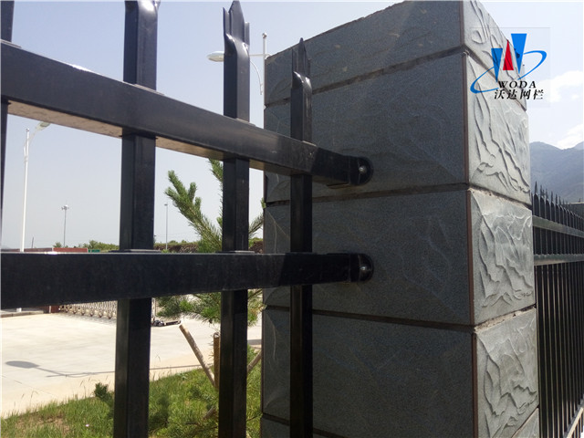 圍墻鐵藝護欄圖片2