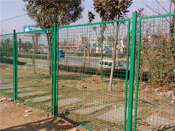 高速公路護(hù)欄網(wǎng)圖片5 高速公路護(hù)欄網(wǎng)圖片5