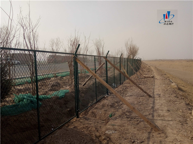 邵陽北京大興機場附近河道護欄網(wǎng)案例圖片7 邵陽北京大興機場附近河道護欄網(wǎng)案例圖片7