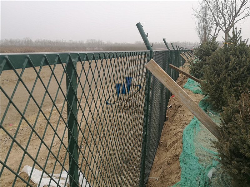 邵陽北京大興機場附近河道護欄網(wǎng)案例圖片8 邵陽北京大興機場附近河道護欄網(wǎng)案例圖片8