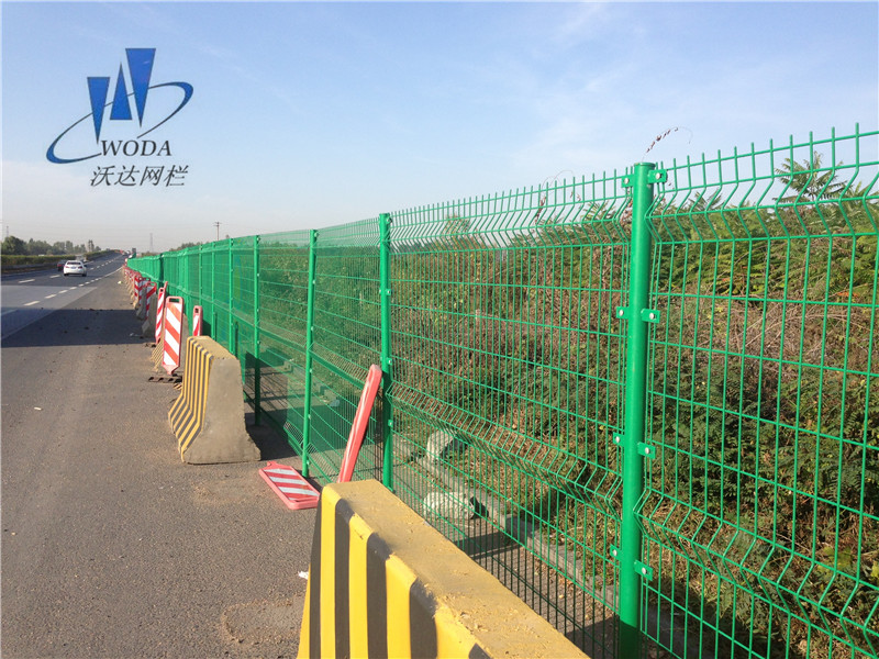 公路護欄網圖片1