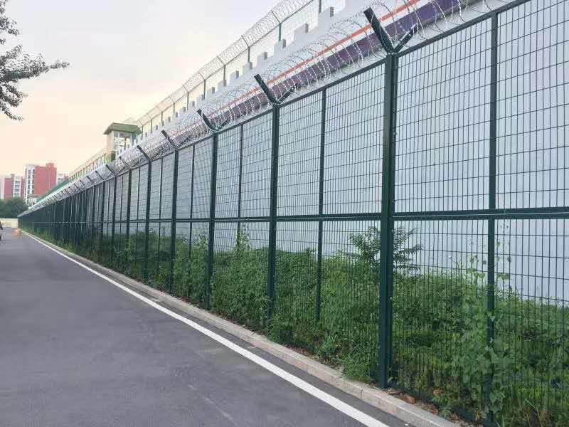 監獄圍網圖片2